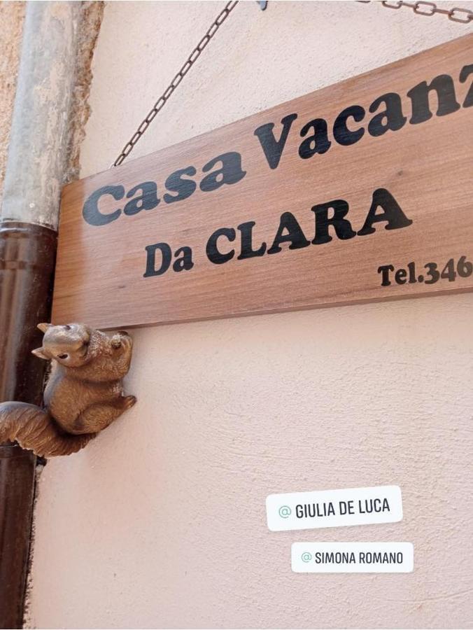 Casa Vacanze Da Clara 卡斯特罗维拉里 外观 照片