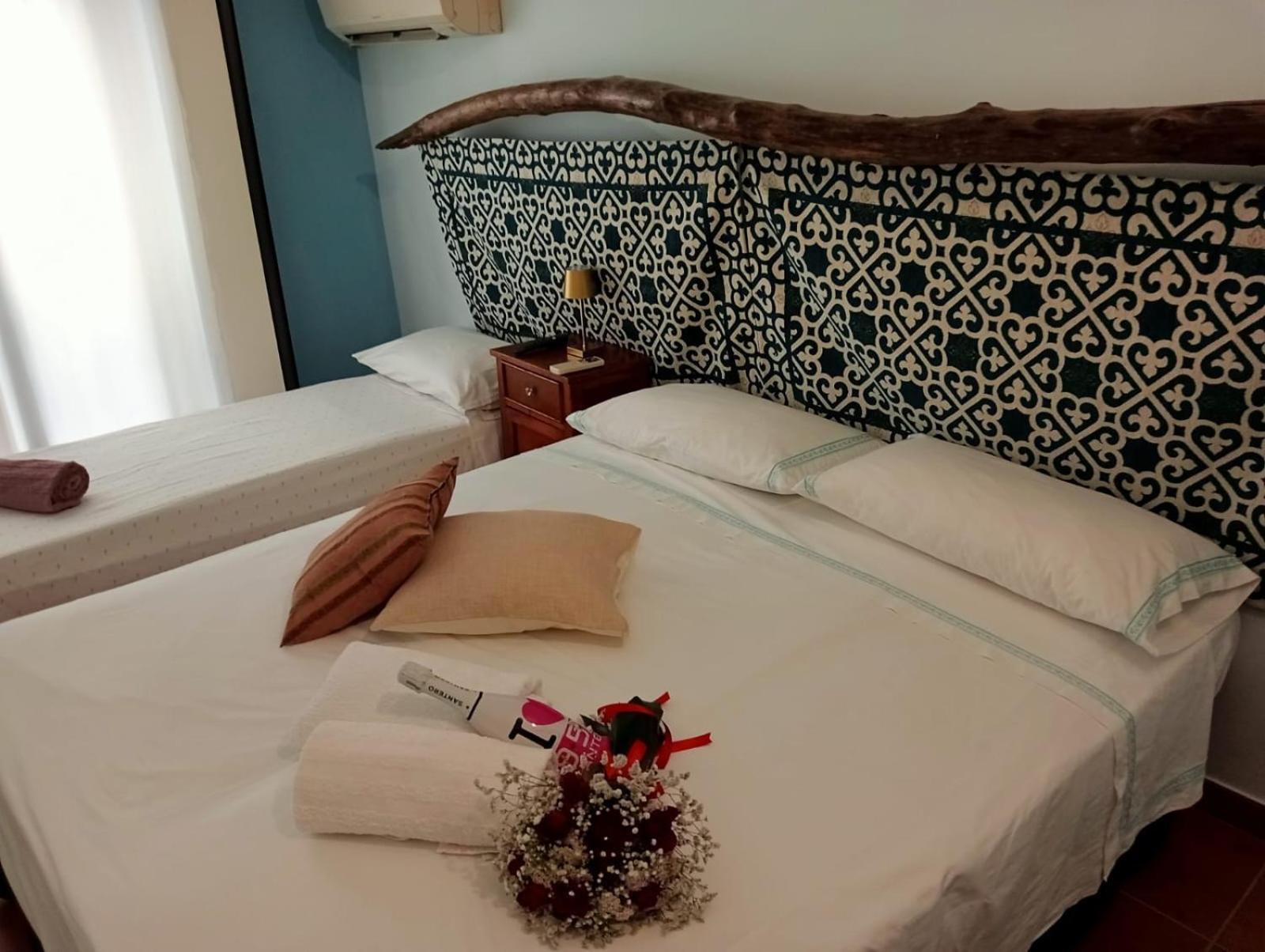 Casa Vacanze Da Clara 卡斯特罗维拉里 外观 照片